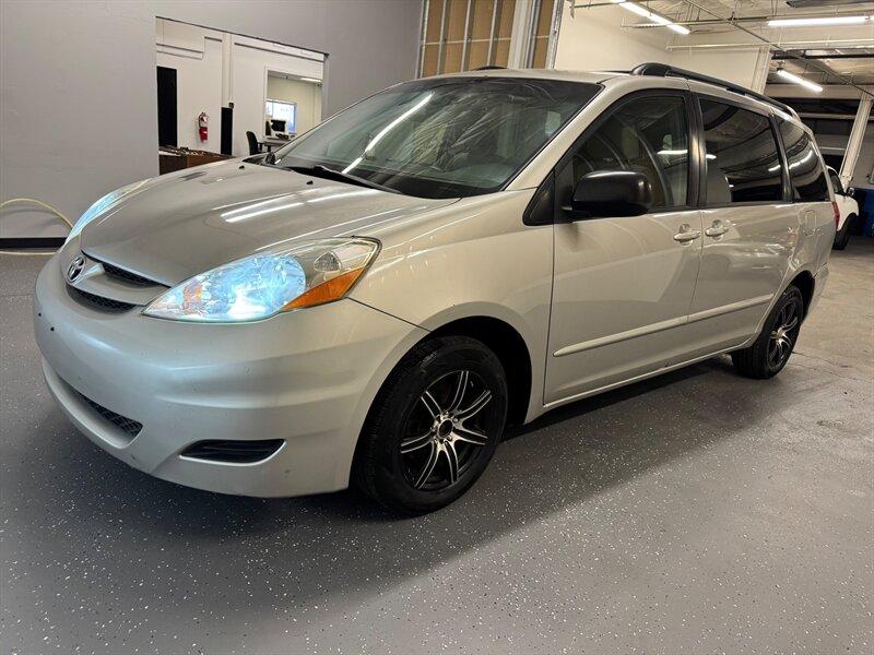 Thumbnail image of 2009 Toyota Sienna at Cactus Motors