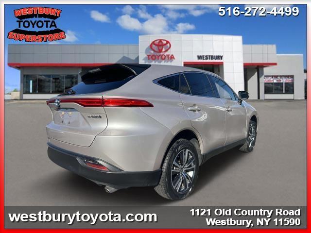 Thumbnail image of 2022 Toyota Venza at Westbury Toyota Scion