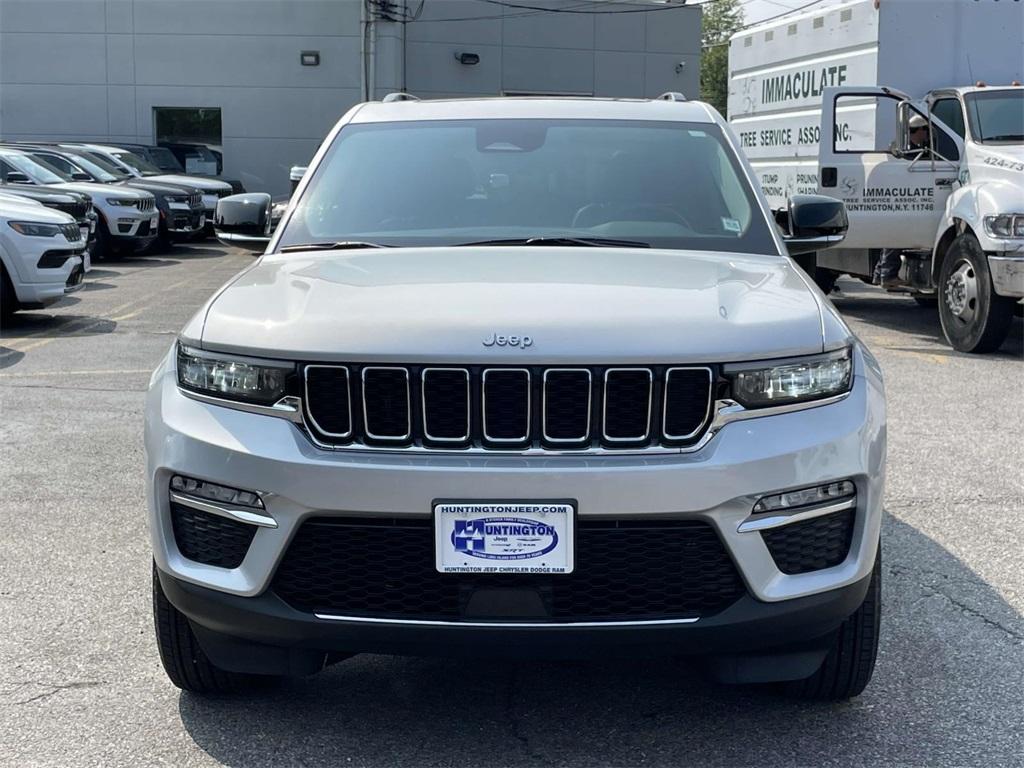 Thumbnail image of 2022 Jeep Grand Cherokee at Huntington Jeep Chrysler