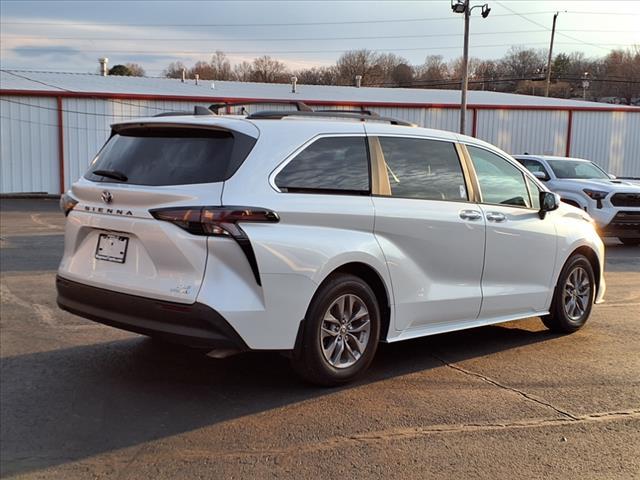 Thumbnail image of 2024 Toyota Sienna at Magness Toyota
