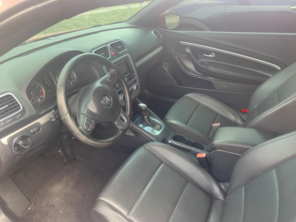 Thumbnail image of 2014 Volkswagen Eos at AutoMac3 of Jacksonville, FL