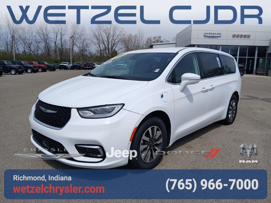 Thumbnail image of 2022 Chrysler Pacifica Hybrid at Wetzel Chrysler Jeep Dodge Ram