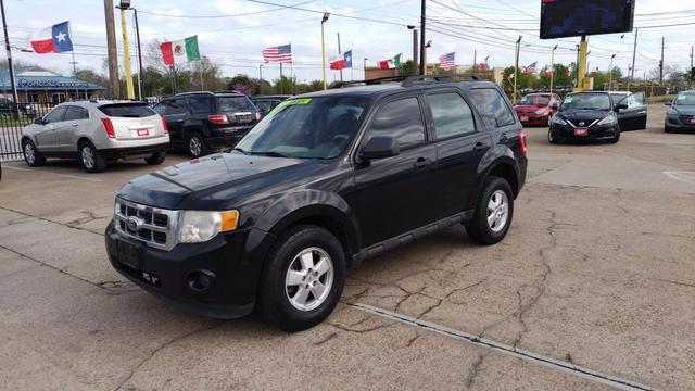 Thumbnail image of 2012 Ford Escape at Gigante Auto Group Llc