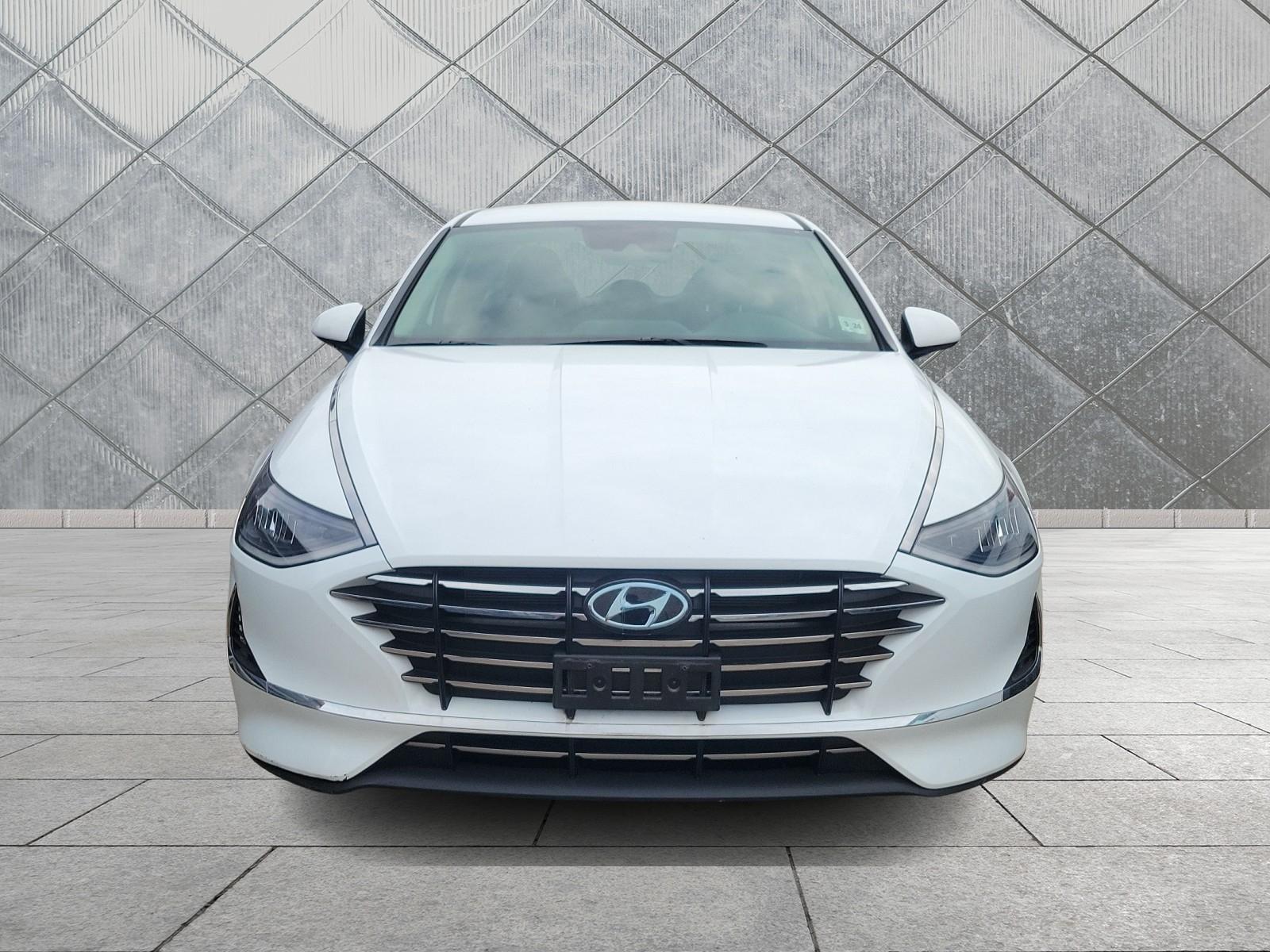 Thumbnail image of 2021 Hyundai SONATA at Maxon Hyundai Inc.