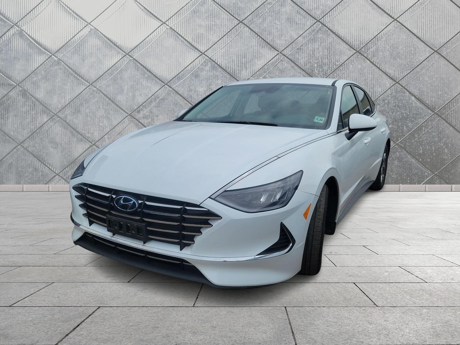 Thumbnail image of 2021 Hyundai SONATA at Maxon Hyundai Inc.