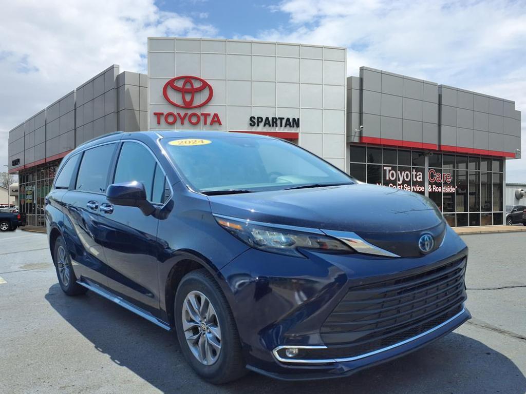 Thumbnail image of 2024 Toyota Sienna at Spartan Toyota