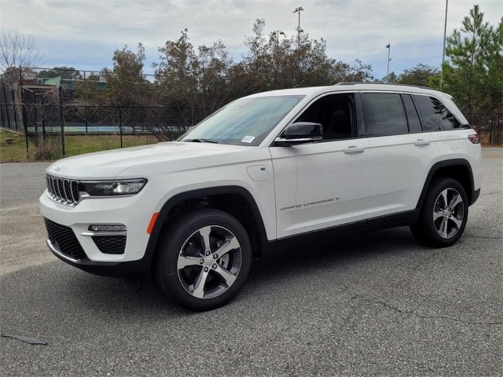 Thumbnail image of 2022 Jeep Grand Cherokee at Five Star Dodge