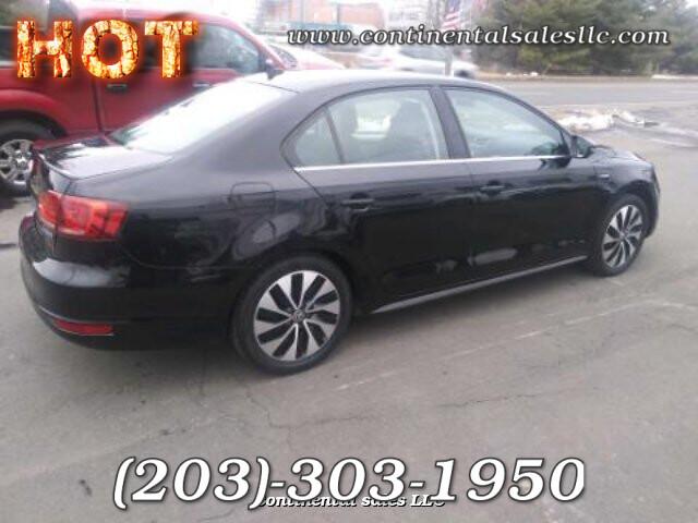 Thumbnail image of 2013 Volkswagen Jetta at Continental sales LLC