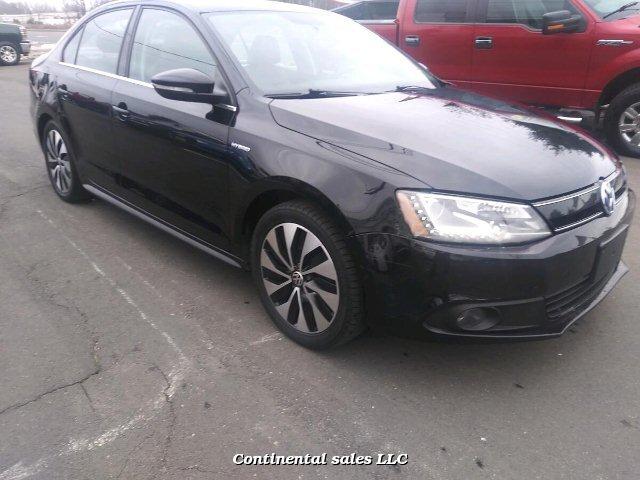 Thumbnail image of 2013 Volkswagen Jetta at Continental sales LLC