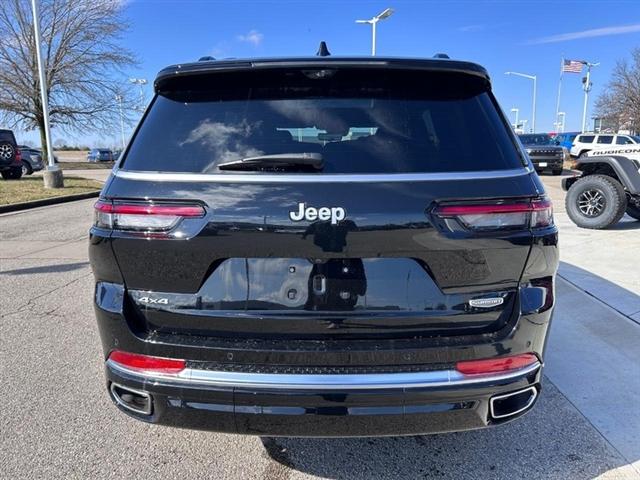 Thumbnail image of 2024 Jeep Grand Cherokee L at John Morlan Chrysler Preowned