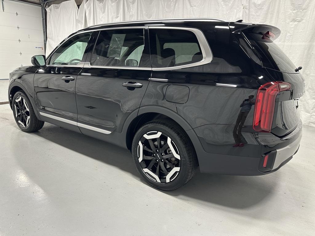 Thumbnail image of 2025 Kia Telluride at Budget Car Sales