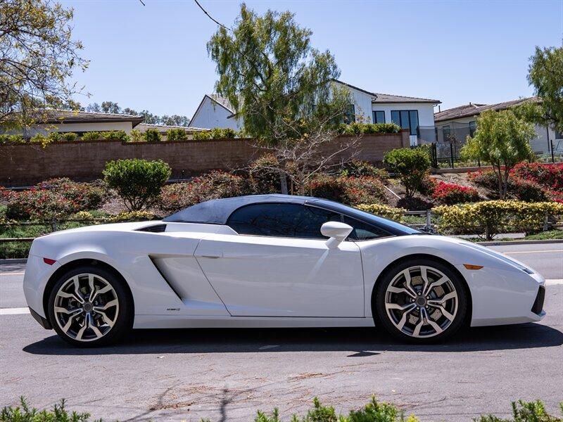 Thumbnail image of 2008 Lamborghini Gallardo at PARADISE Automotive Group INC.