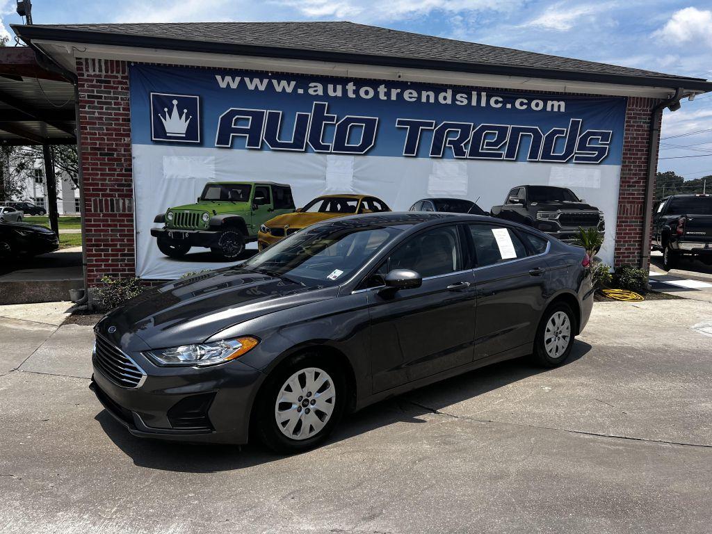 Thumbnail image of 2019 Ford Fusion at AUTO TRENDS LLC