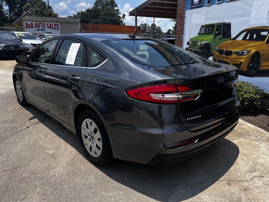 Thumbnail image of 2019 Ford Fusion at AUTO TRENDS LLC