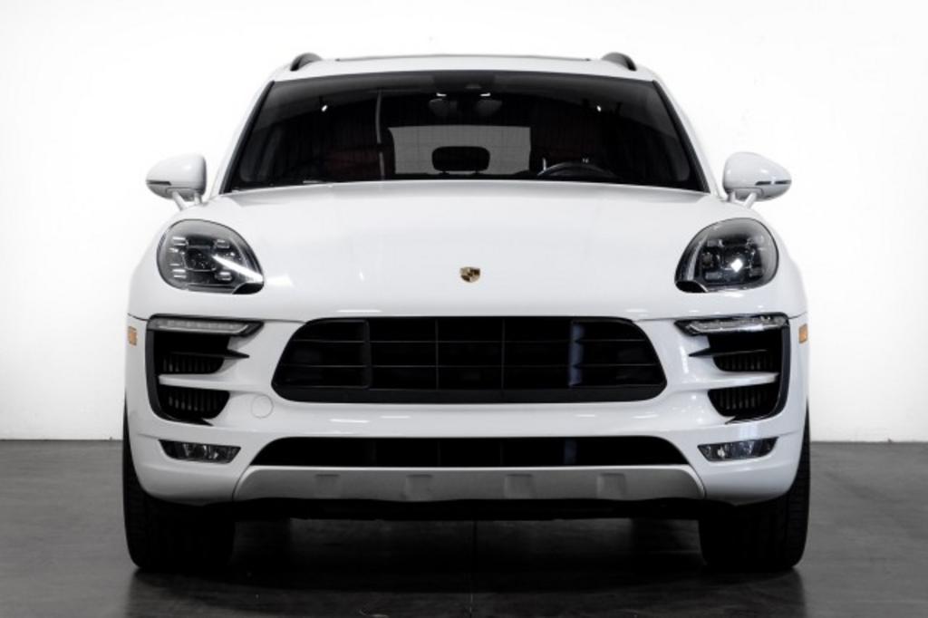 Thumbnail image of 2018 Porsche Macan at Reserve Auto Group