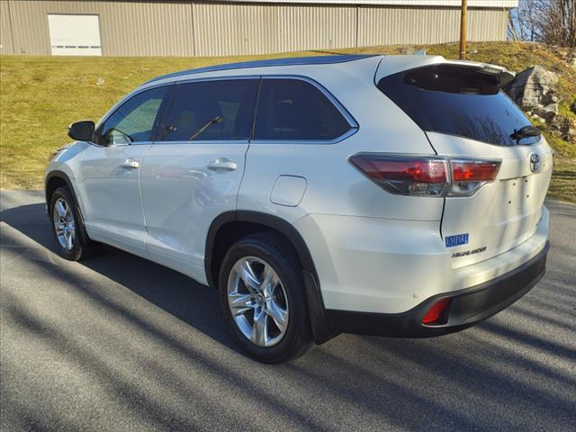 Thumbnail image of 2016 Toyota Highlander at Empire Ford
