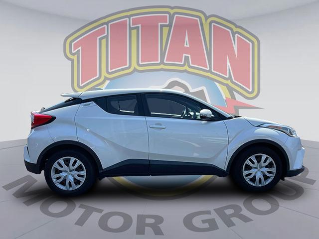 Thumbnail image of 2019 Toyota C-HR at Honda of Manhasset