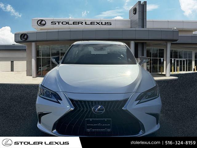Thumbnail image of 2022 Lexus ES 300h at Stoler Lexus