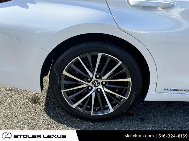 Thumbnail image of 2022 Lexus ES 300h at Stoler Lexus