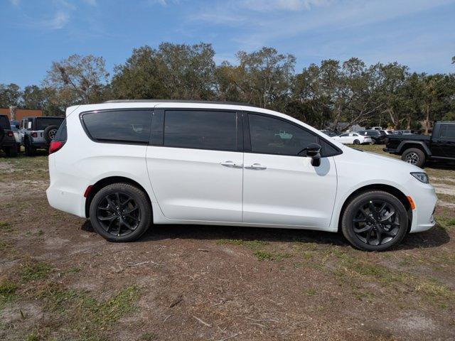 Thumbnail image of 2025 Chrysler Pacifica at Jerry Ulm Dodge Chrysler Jeep_DMS