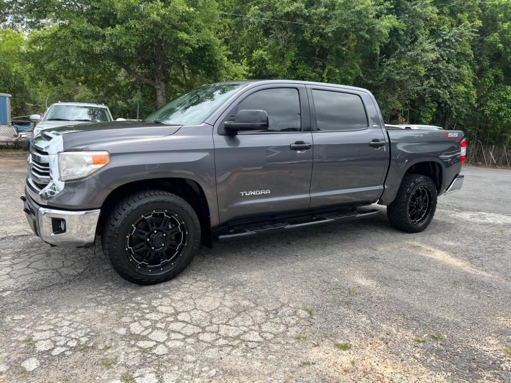 Thumbnail image of 2016 Toyota Tundra at El Rey Trucks