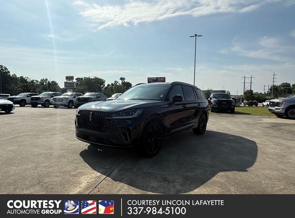 Thumbnail image of 2025 Lincoln Aviator at Courtesy Lincoln on Ambassador