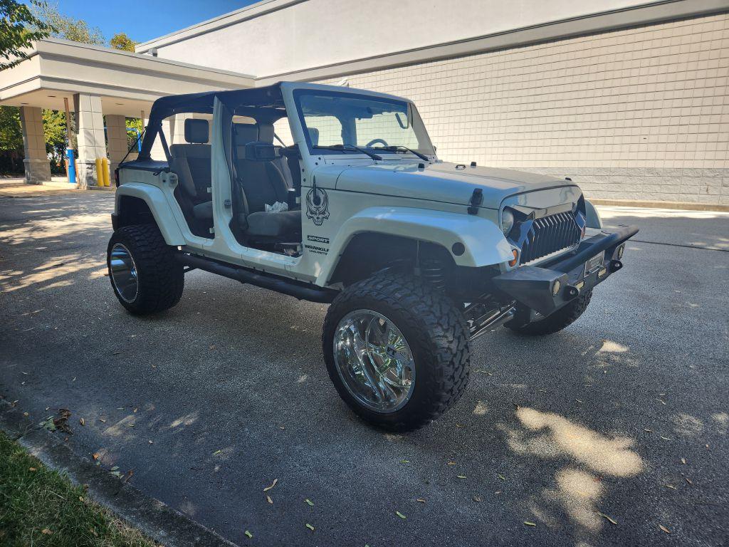Thumbnail image of 2010 Jeep Wrangler Unlimited at DIAMOND AUTO SALES