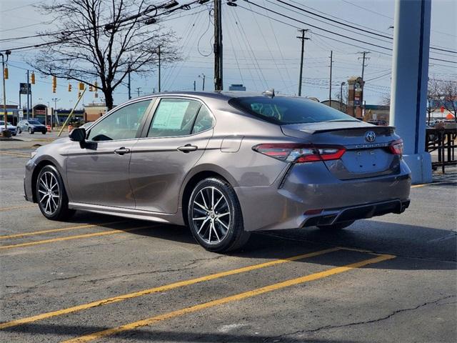 Thumbnail image of 2022 Toyota Camry at Avis Ford
