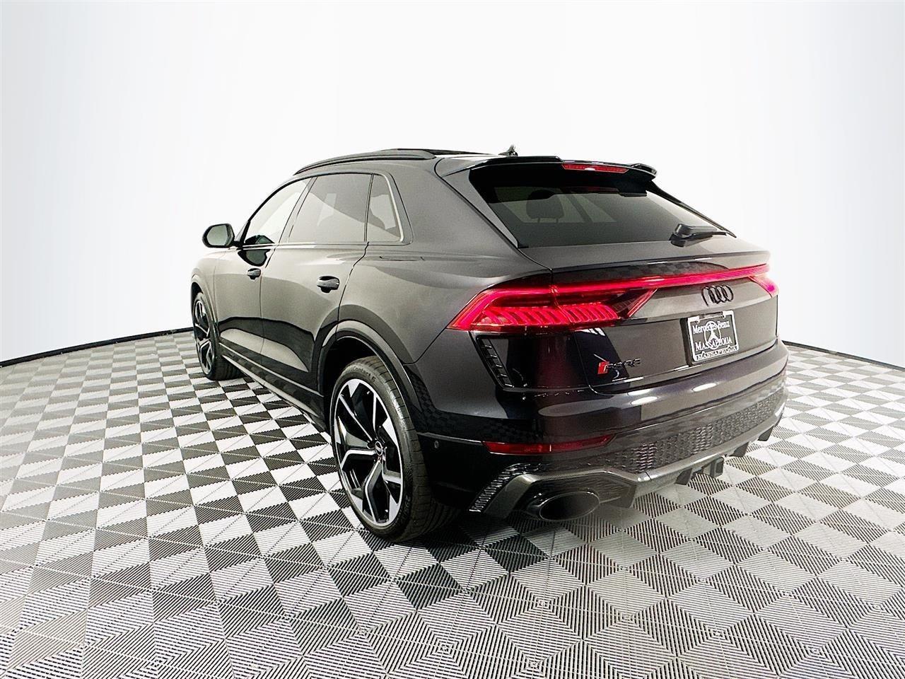 Thumbnail image of 2021 Audi RS Q8 at Mercedes-Benz of Massapequa