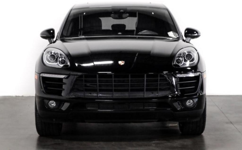 Thumbnail image of 2018 Porsche Macan at Reserve Auto Group