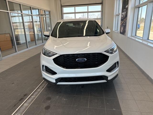 Thumbnail image of 2022 Ford Edge at Richardson Ford