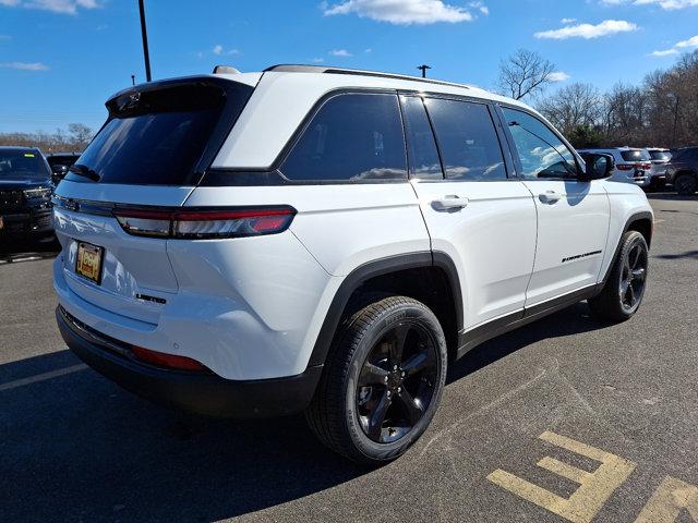 Thumbnail image of 2025 Jeep Grand Cherokee at The Jeep Store-Seaview - New