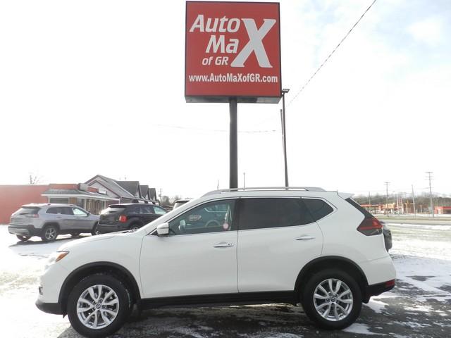 Thumbnail image of 2018 Nissan Rogue at Auto Max