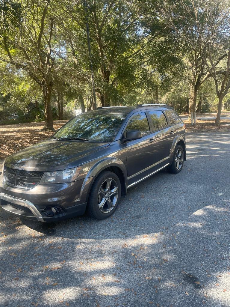 Thumbnail image of 2017 Dodge Journey at Auto Zoom