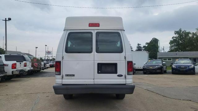 Thumbnail image of 2004 Ford E-Series at Hernandez Auto Center