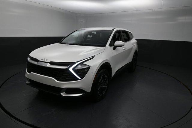 Thumbnail image of 2023 Kia Sportage Hybrid at Car Vision Inc.