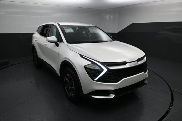 Thumbnail image of 2023 Kia Sportage Hybrid at Car Vision Inc.