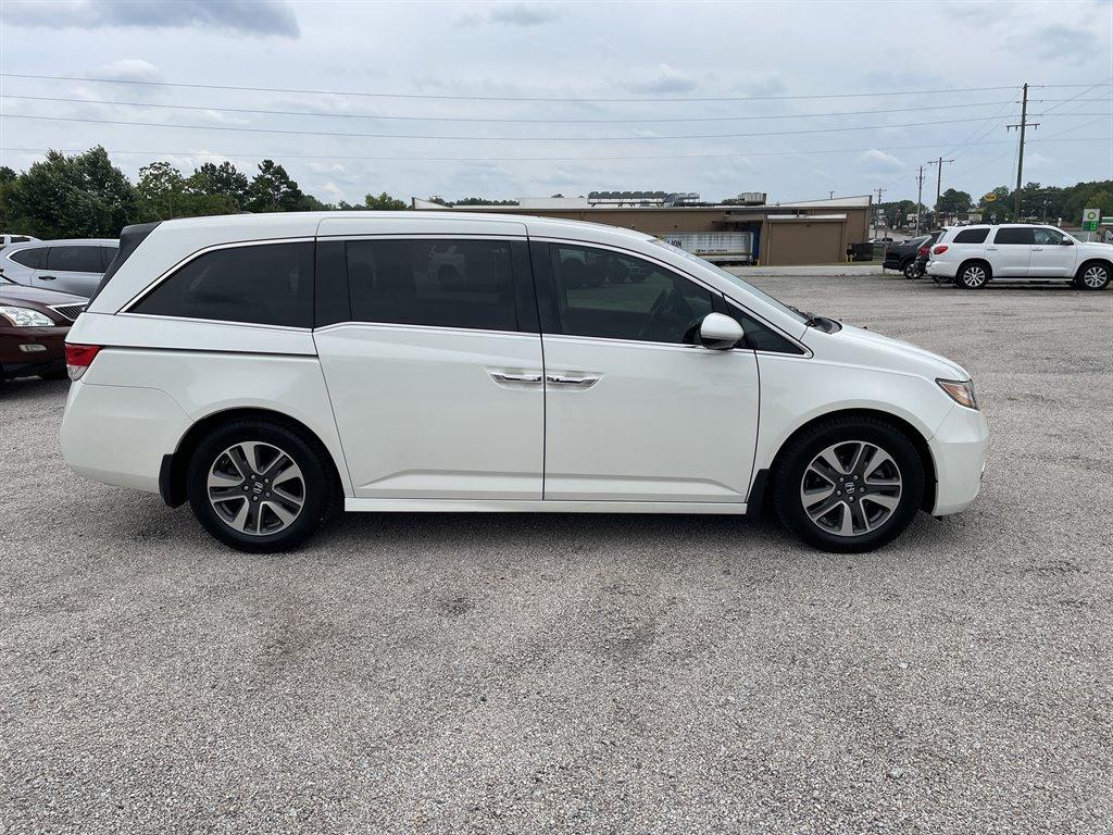 Thumbnail image of 2017 Honda Odyssey at Moore Automotive Group, LLC