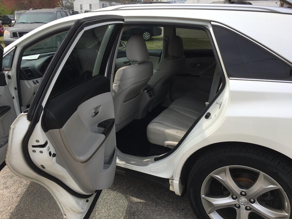 Thumbnail image of 2013 Toyota Venza at Hicks Motor Sales, LLC