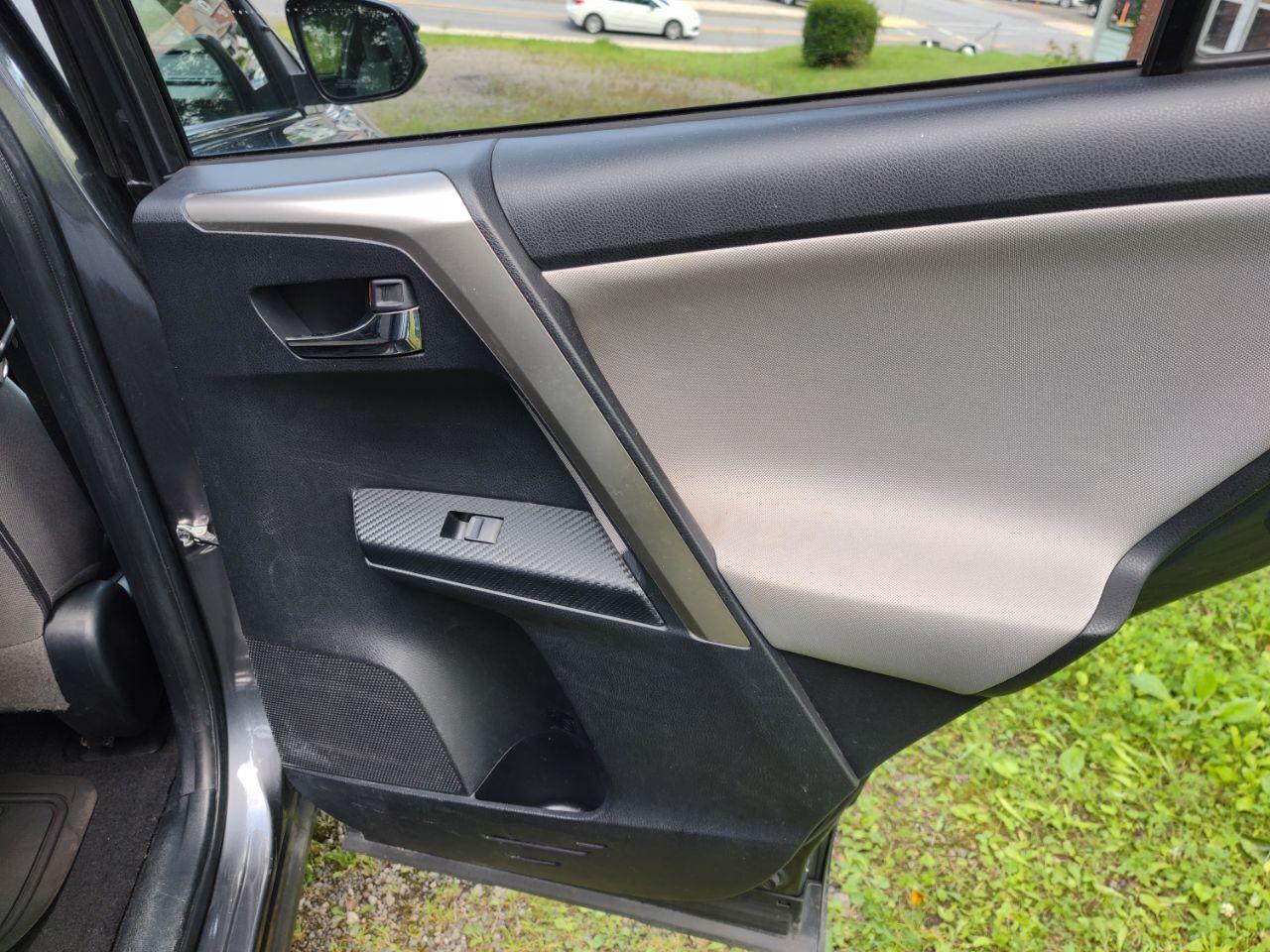 Thumbnail image of 2014 Toyota RAV4 at Babo's Motors Inc.