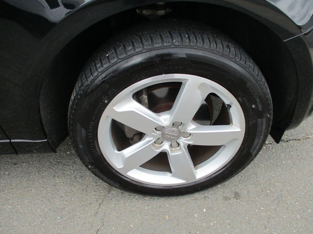Thumbnail image of 2011 Audi Q5 at NEW IMAGE AUTO IMPORTS INC