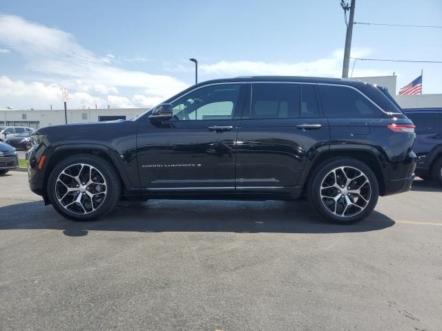 Thumbnail image of 2022 Jeep Grand Cherokee at Fox Automotive Group Inc. Toyota Volkswagen