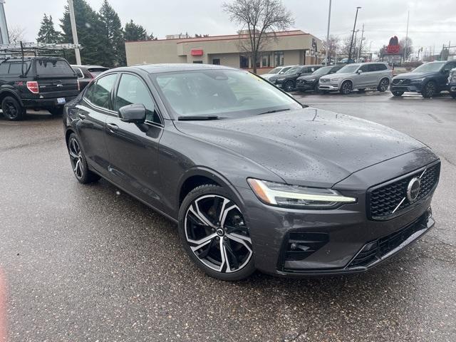 Thumbnail image of 2023 Volvo S60 at LaFontaine Volvo Cars of Farmington Hills