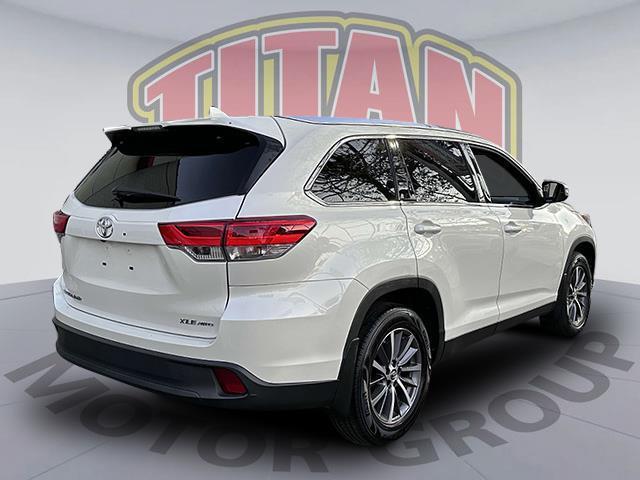 Thumbnail image of 2019 Toyota Highlander at Toyota of Bay Ridge Brooklyn