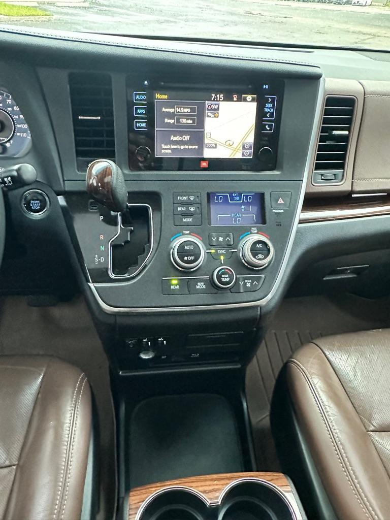 Thumbnail image of 2015 Toyota Sienna at EMG AUTO SALES LLC