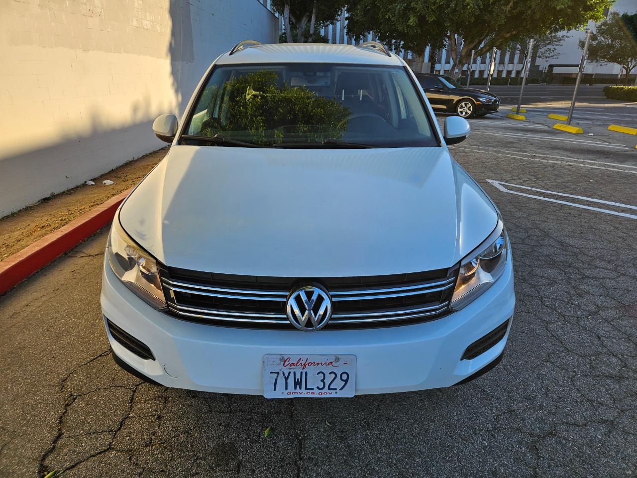 Thumbnail image of 2017 Volkswagen Tiguan at LA Fine Motors