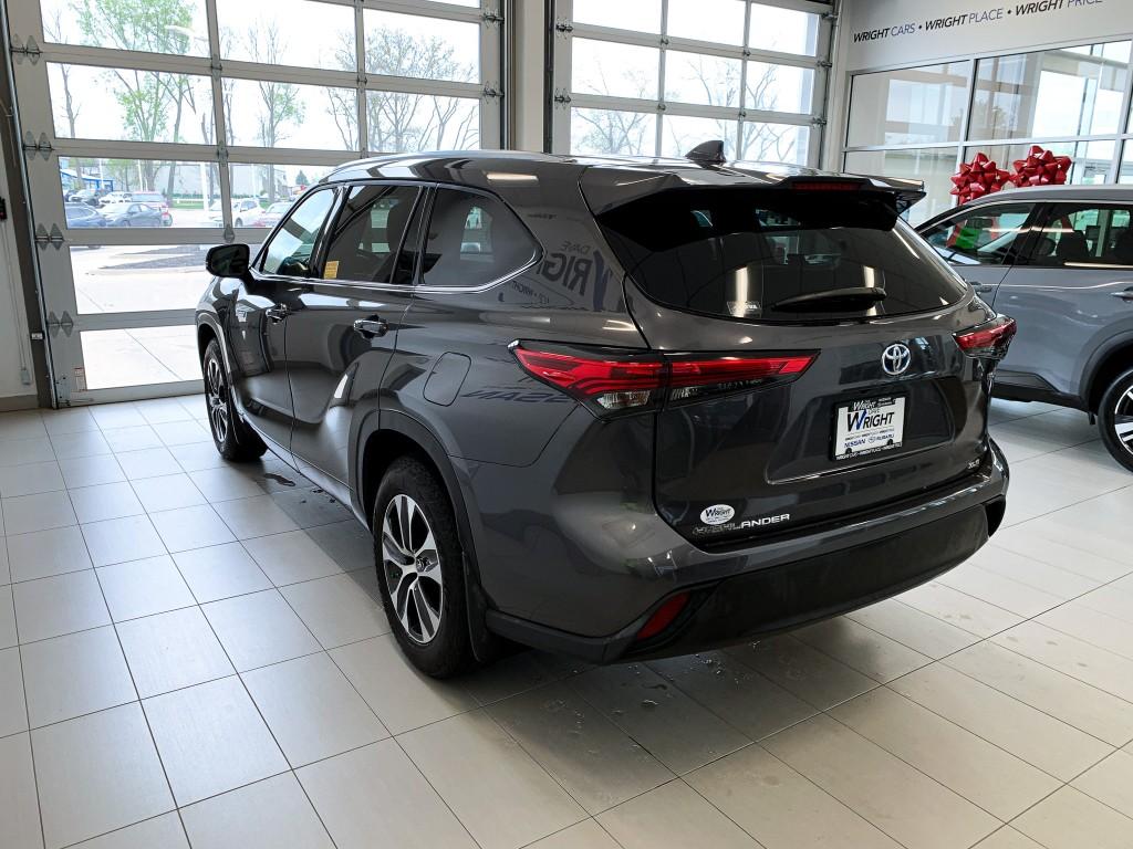 Thumbnail image of 2021 Toyota Highlander Hybrid at Dave Wright Nissan Subaru