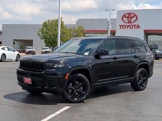 Thumbnail image of 2024 Jeep Grand Cherokee L at Toyota of Naperville - NEW