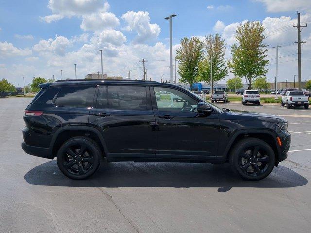 Thumbnail image of 2024 Jeep Grand Cherokee L at Toyota of Naperville - NEW