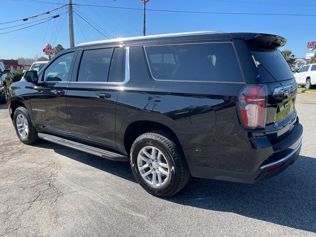 Thumbnail image of 2021 Chevrolet Suburban at MODERN AUTOMOTIVE SALES LLC